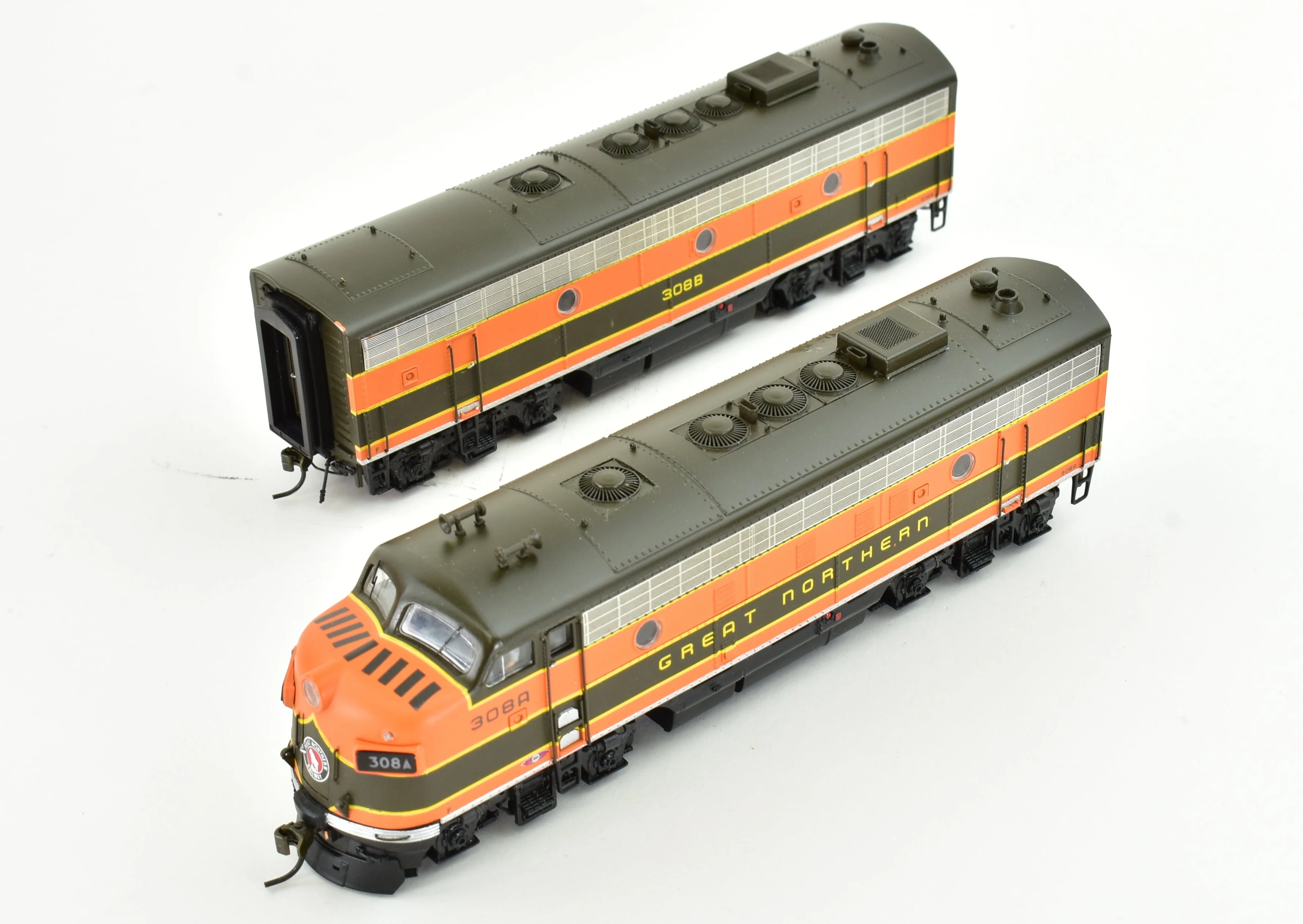 HO BLI - Broadway Limited Imports GN - Great Northern EMD F7A/B Set with QSI DCC and Sound - Image 6