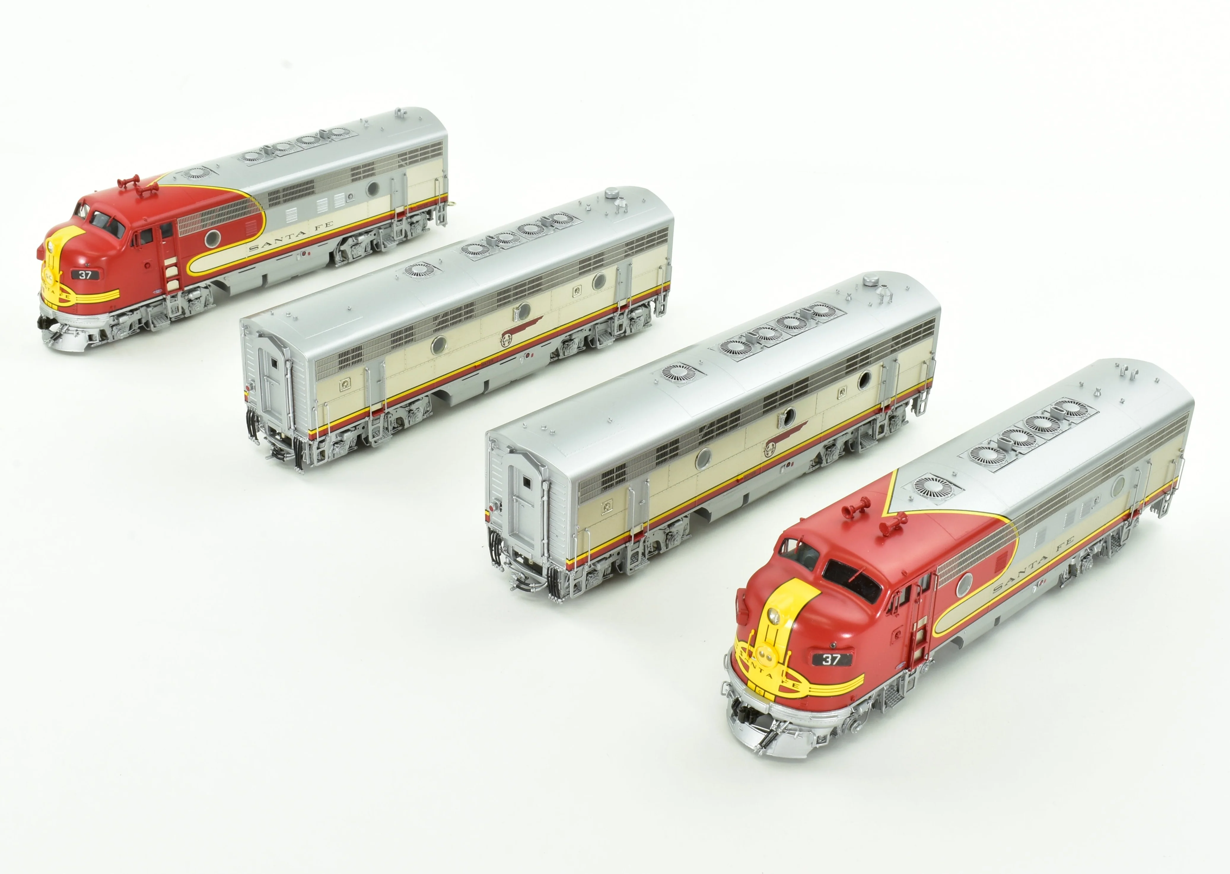 HO Brass CON CIL - Challenger Imports ATSF - Santa Fe Passenger Service EMD F7 A/B/B/A Set FP & Plated - Image 6