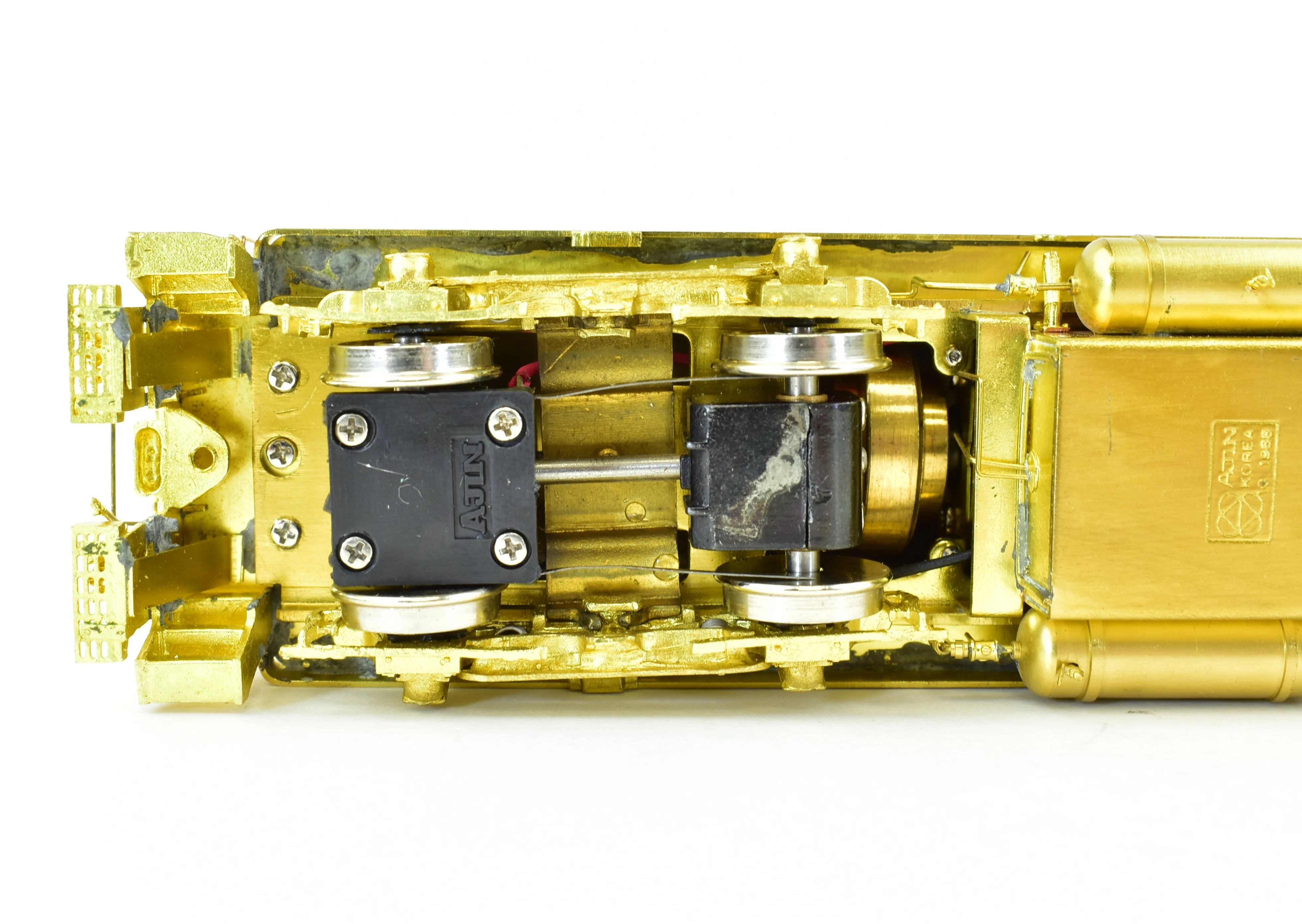 HO Brass OMI - Overland Models Inc.  ATSF/NYC- Santa Fe/New York Central Fairbanks Morse FM H-12-44 With Cab Overhang - Image 18