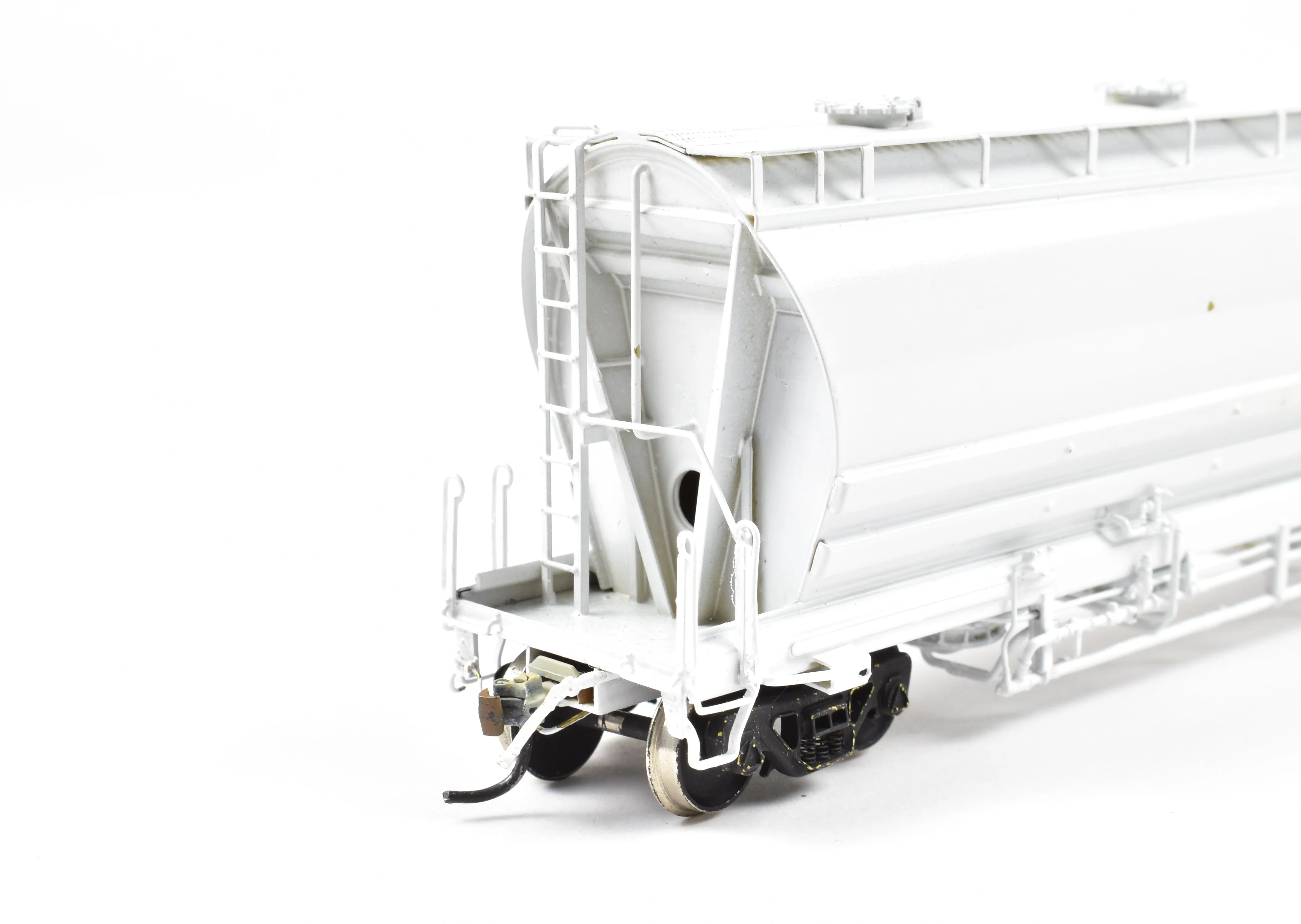 HO Brass CON OMI - Overland Models, Inc. NYC - New York Central PC - Penn Central and CR - Conrail Flexi-Flow PD Covered Hopper Custom Painted Unlettered - Image 15