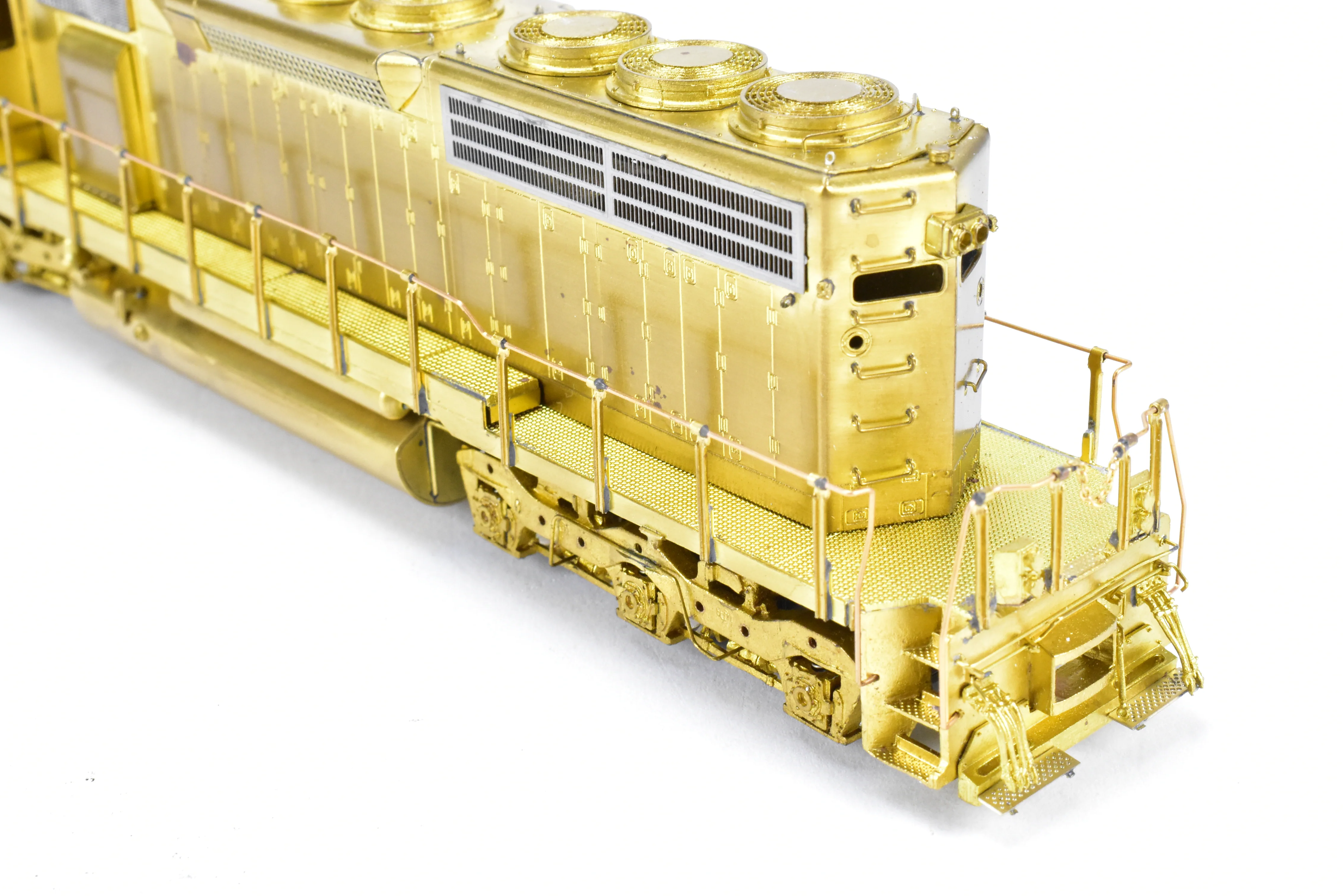 HO Brass OMI - Overland Models Inc. Various Roads EMD SD40 Low Hood, W/Dynamic Brakes, W/Low Mounted Brake Cylinders - Image 11