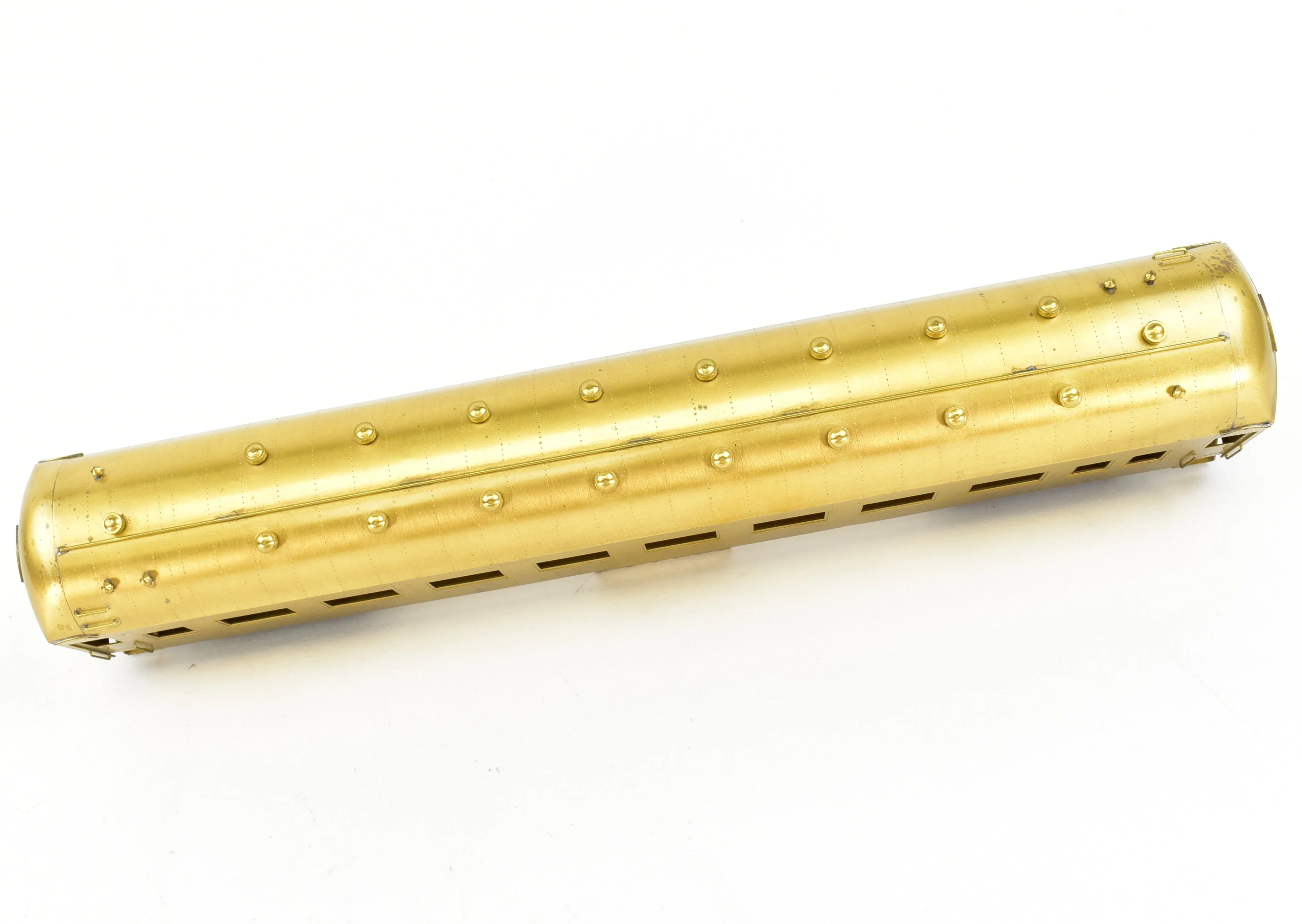 HO Brass S. Soho & Co. UP - Union Pacific 67' Modernized Coach - Image 9