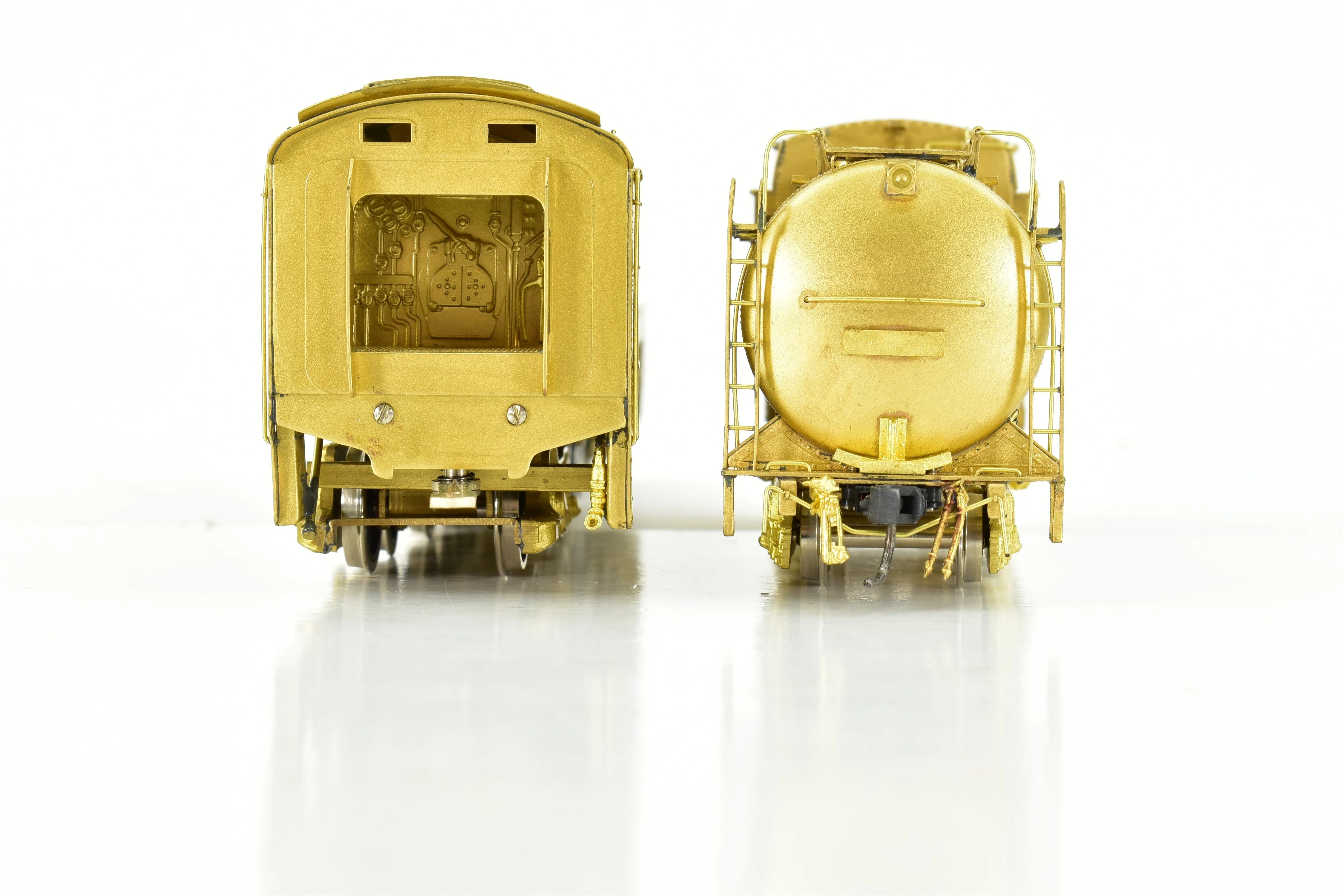 HO Brass VH - Van Hobbies CNR - Canadian National Railway 4-8-4 Class U-4a - Image 12