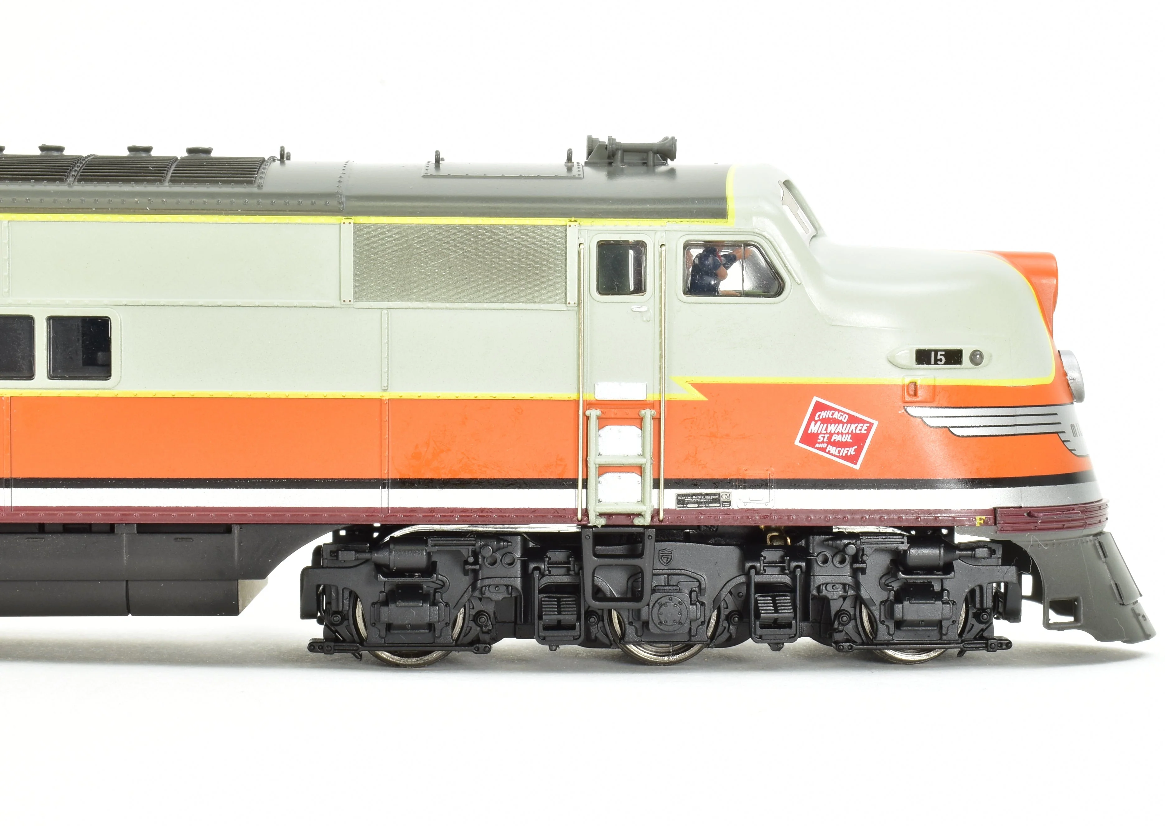 HO CON BLI - Broadway Limited Imports MILW - Milwaukee Road EMD E6A/A Set with QSI DCC and Sound - Image 15