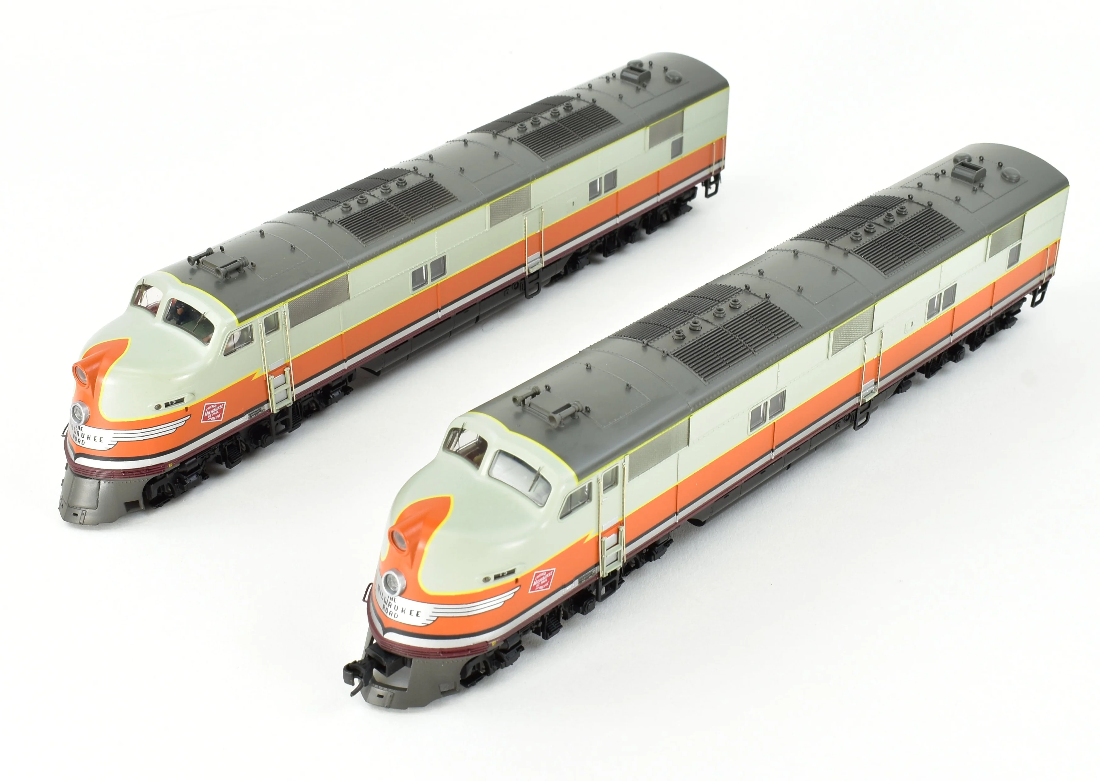 HO CON BLI - Broadway Limited Imports MILW - Milwaukee Road EMD E6A/A Set with QSI DCC and Sound - Image 7