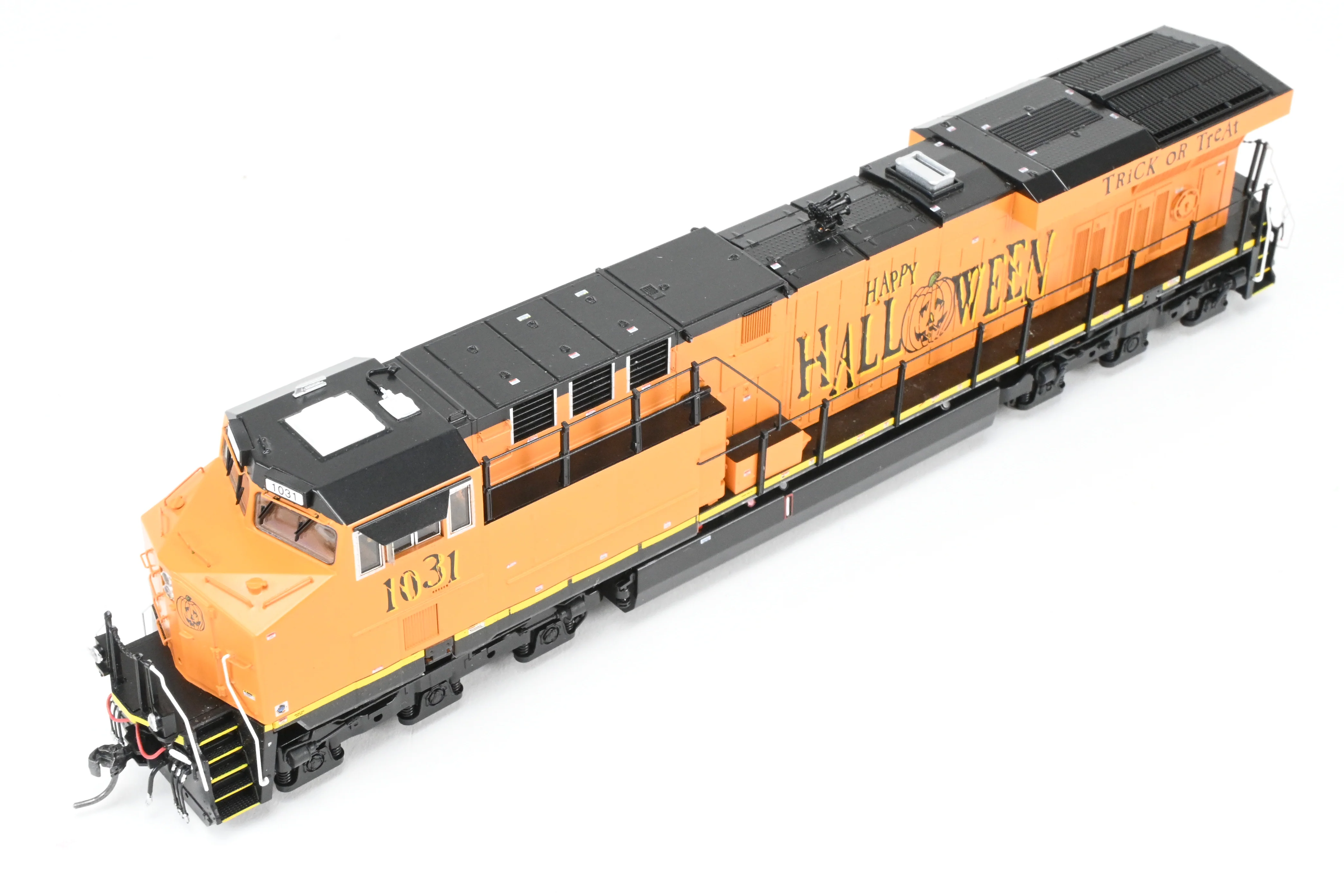 HO MTH - Mike's Train House "Halloween" #1031 ES44AC With Proto-Sound 3.0/DCC - Image 6