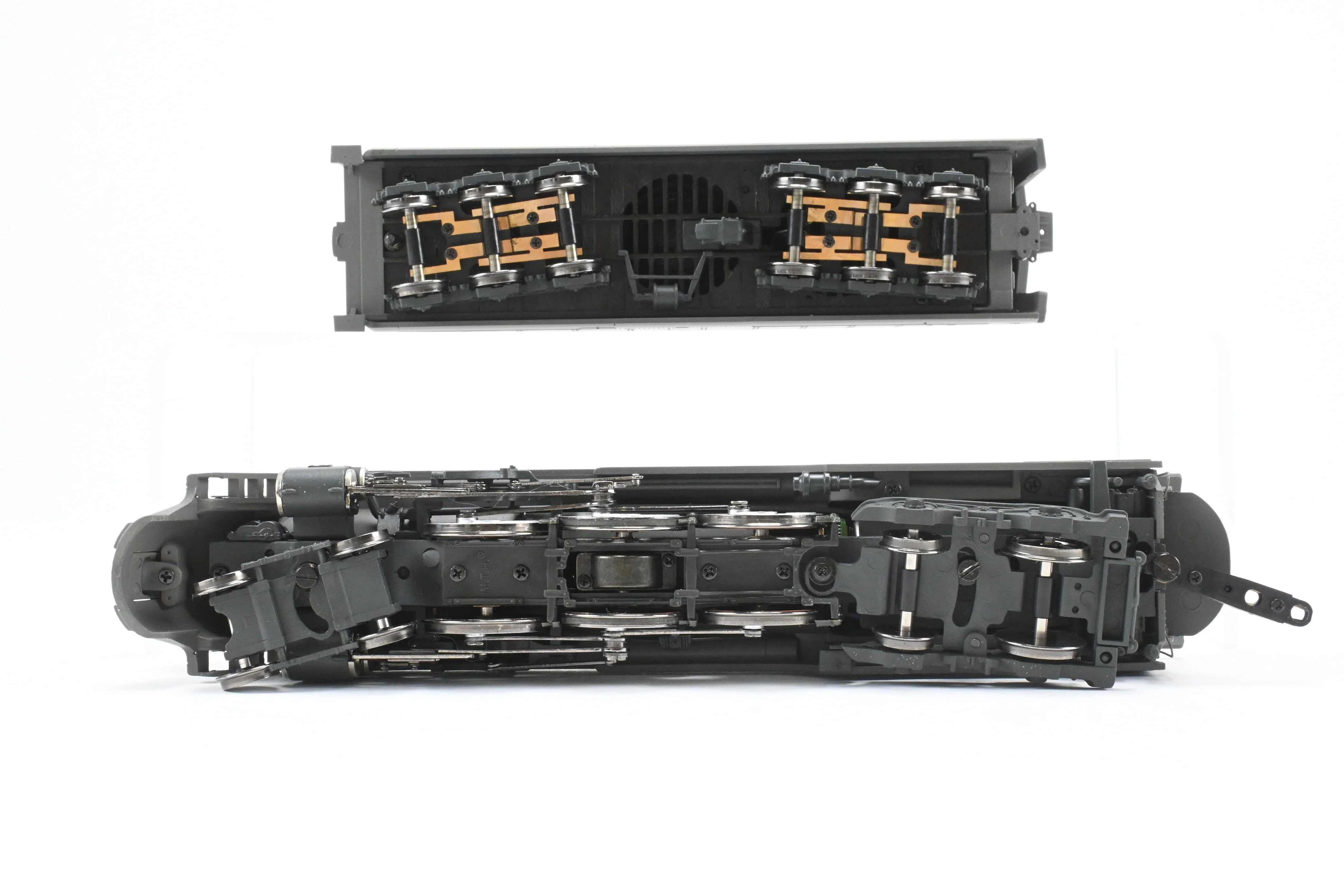 HO MTH - Mike's Train House NYC - New York Central 4-6-4 Streamlined Dreyfuss Hudson W/Sound Factory Painted No. 5449 - Image 19