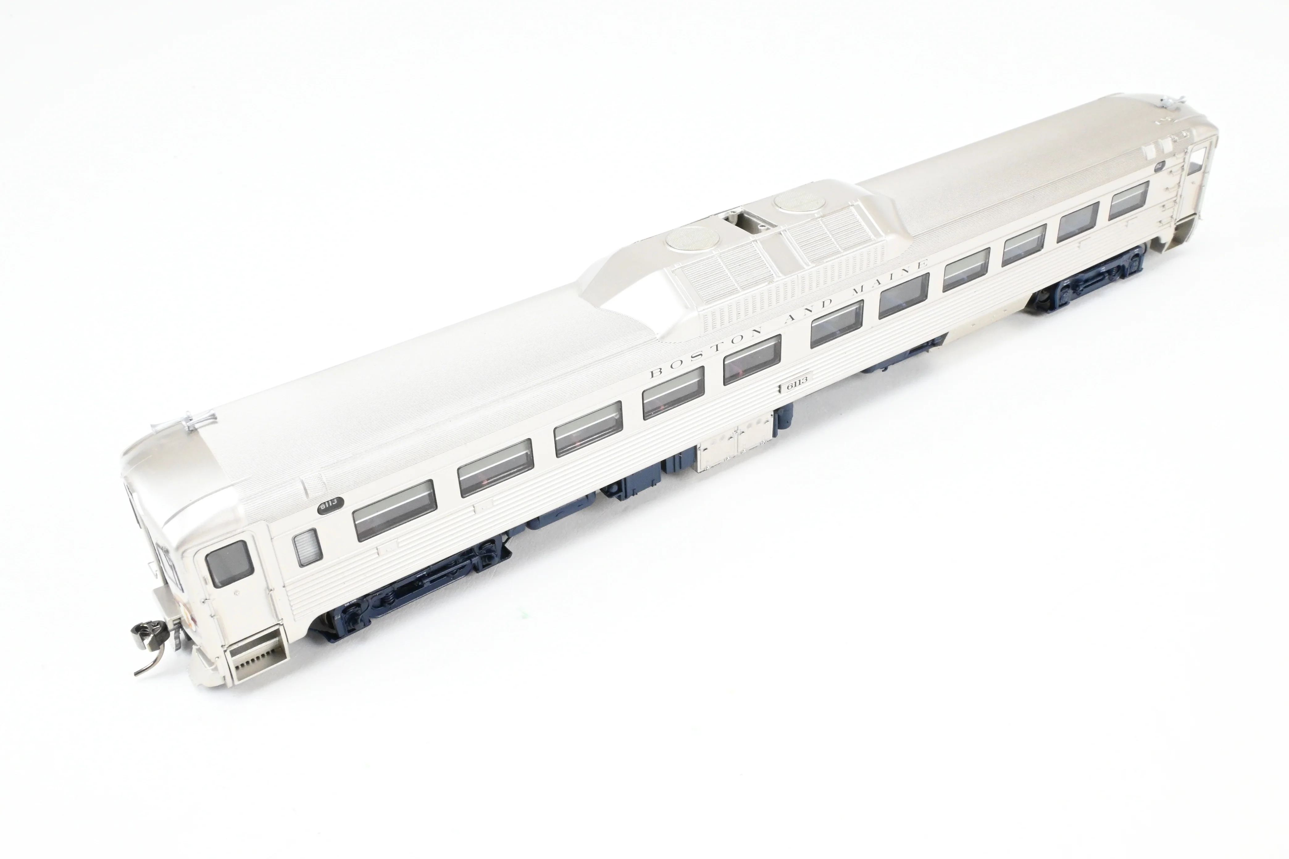 HO Rapido Trains, Inc. B&M – Boston & Maine Budd RDC-1 Car Minuteman Scheme w/ ESU DCC and Sound - Image 6