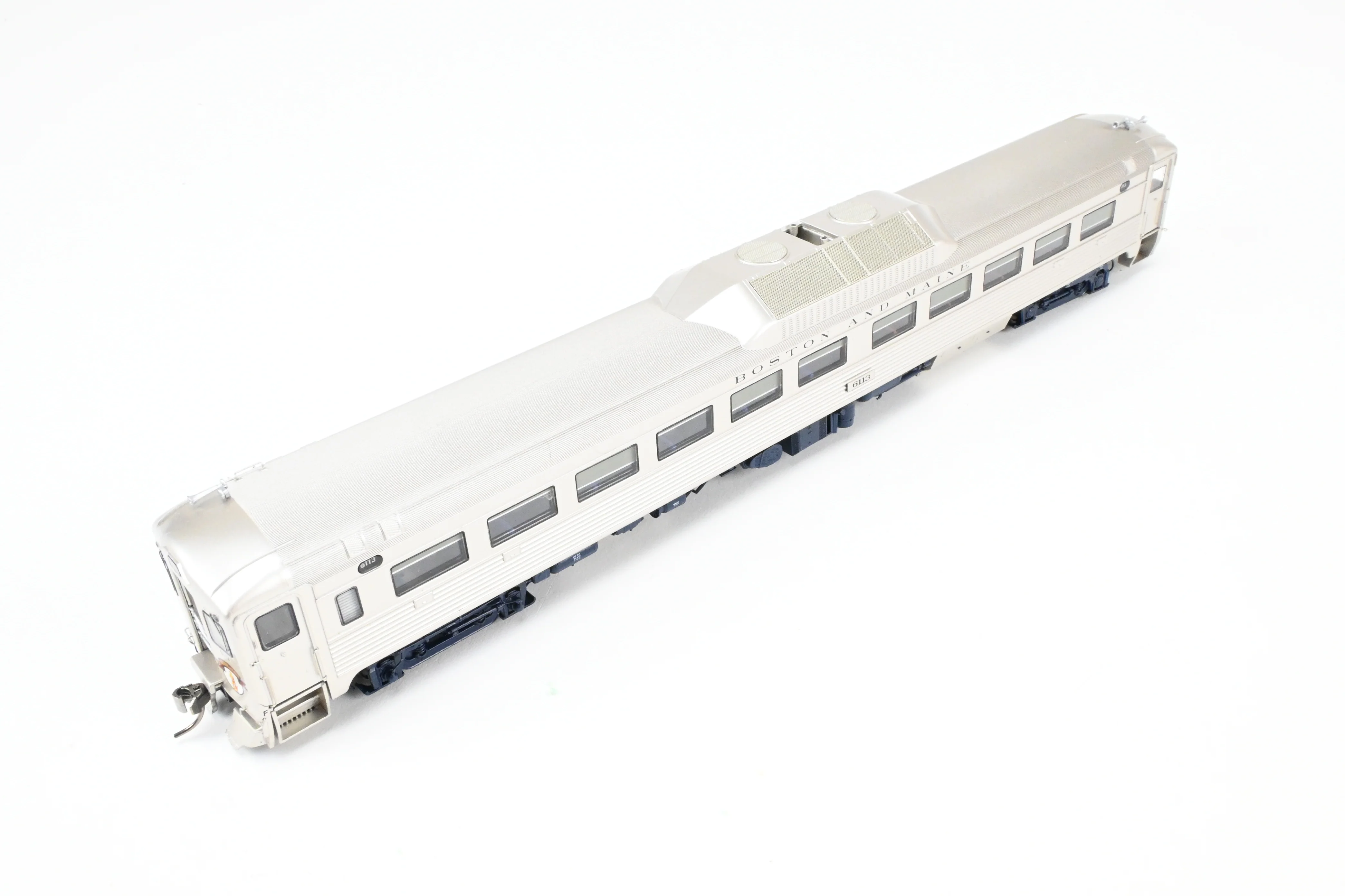 HO Rapido Trains, Inc. B&M – Boston & Maine Budd RDC-1 Car Minuteman Scheme w/ ESU DCC and Sound - Image 8