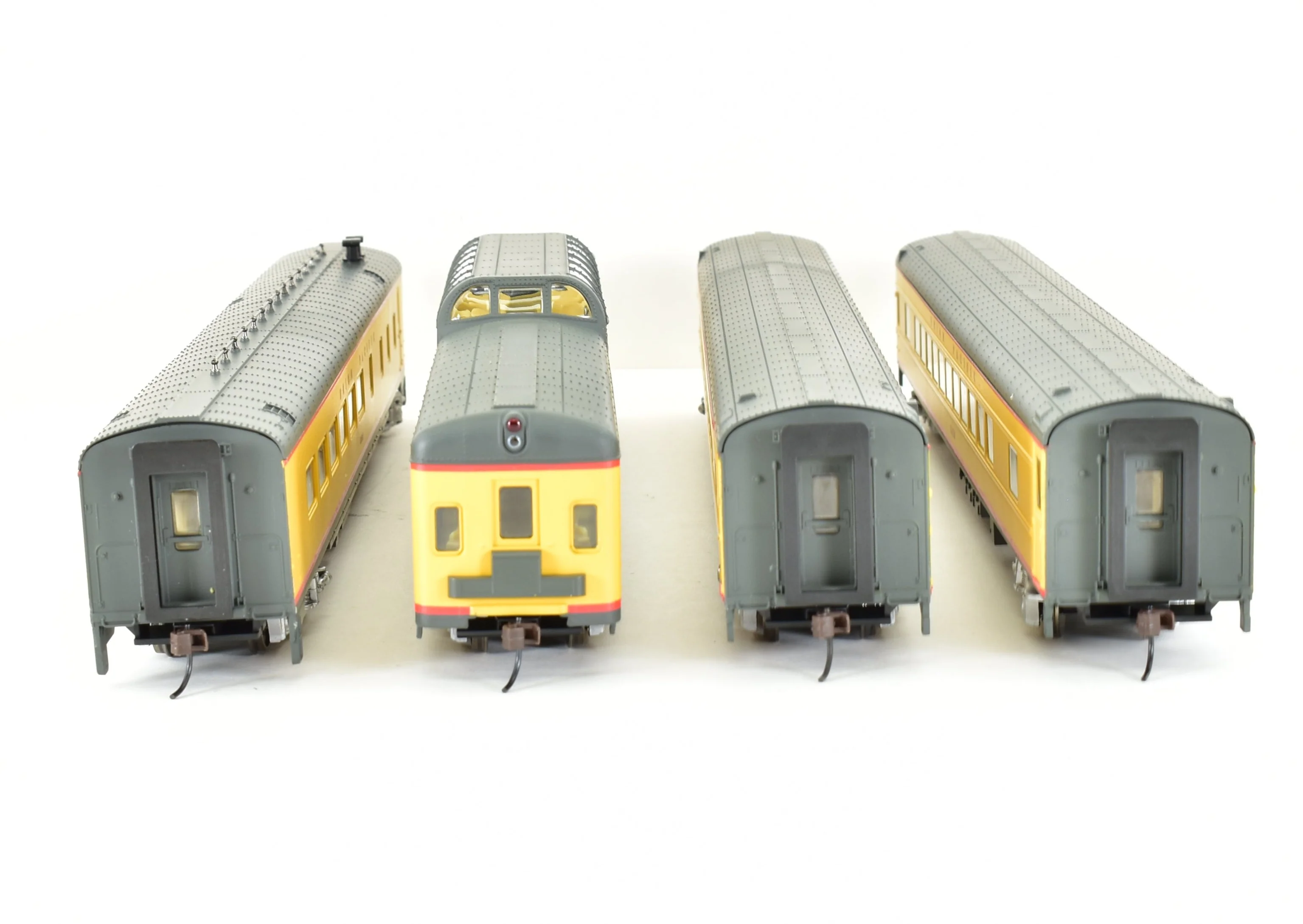 HO Rivarossi UP - Union Pacific Passenger Car Set A - 2 Coaches, 1 Observation, 1 Diner - Image 8