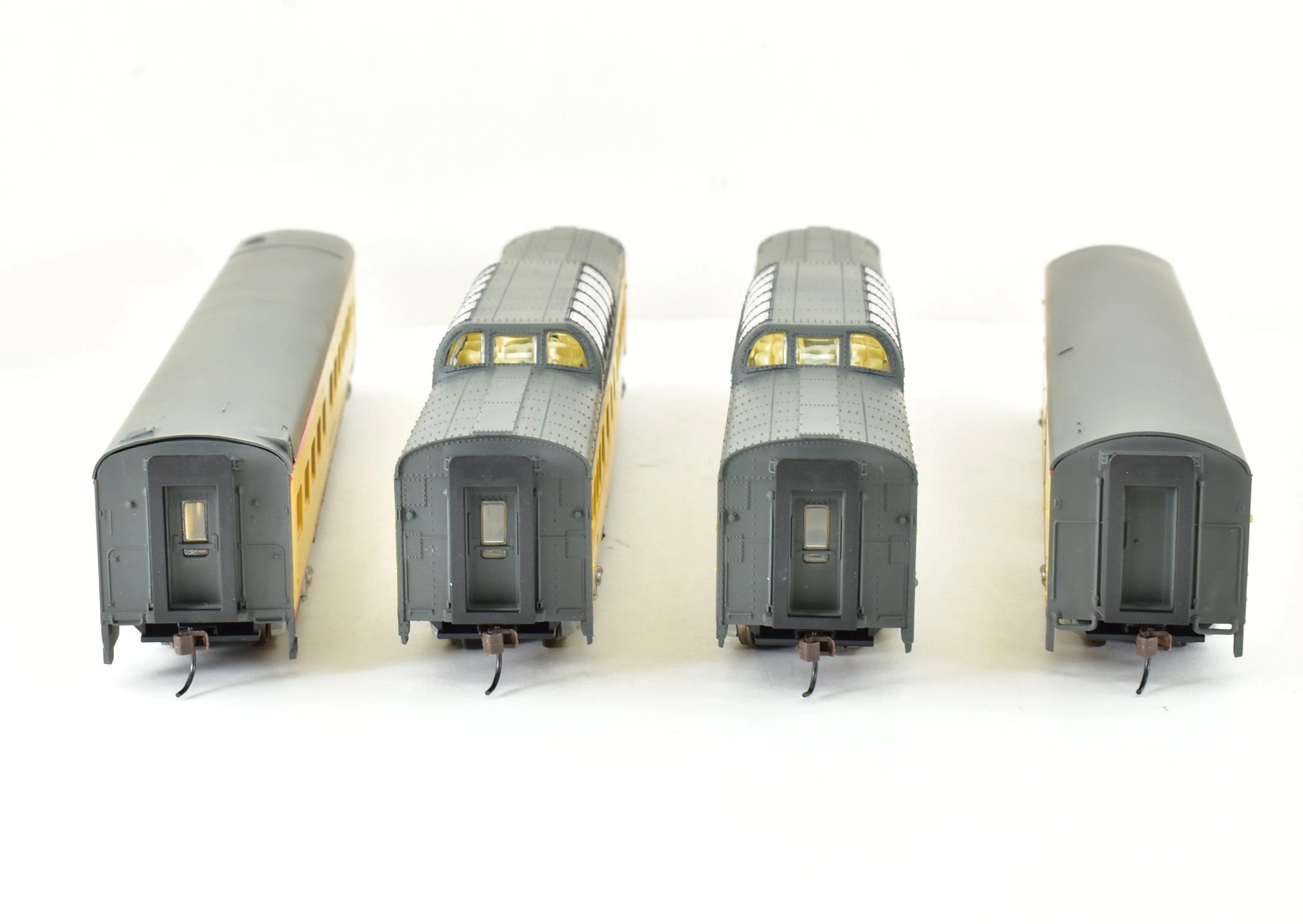 HO Rivarossi UP - Union Pacific Passenger Car Set B - 2 Vista Dome, 1 10-6 Pullman, 1 Baggage - Image 8